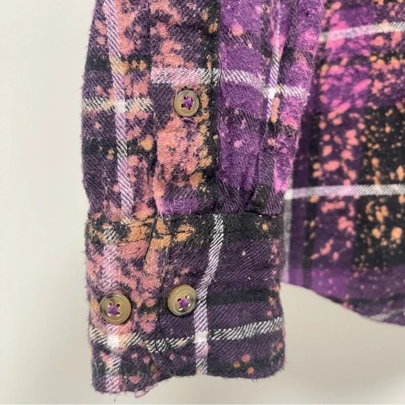 Angry Minnow Officially Licensed LA Lakers Purple FlannelSize Small